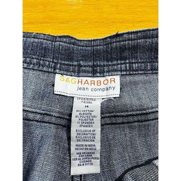 Sag Harbor Jeans Womens 14 Blue Capri Straight Mid Rise Embroidered Denim Boho - Picture 3 of 7